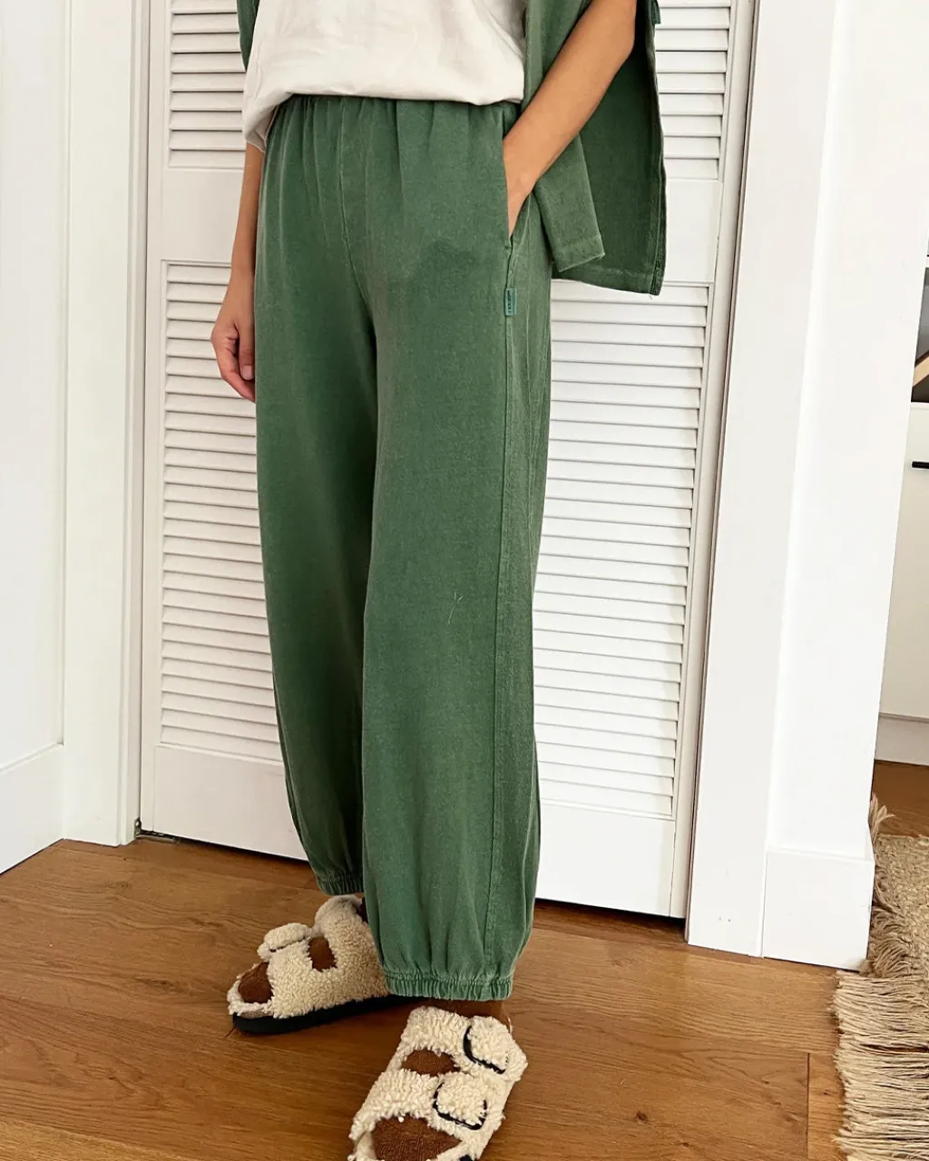 Le Bon Shoppe Balloon Pants - Basil Discount