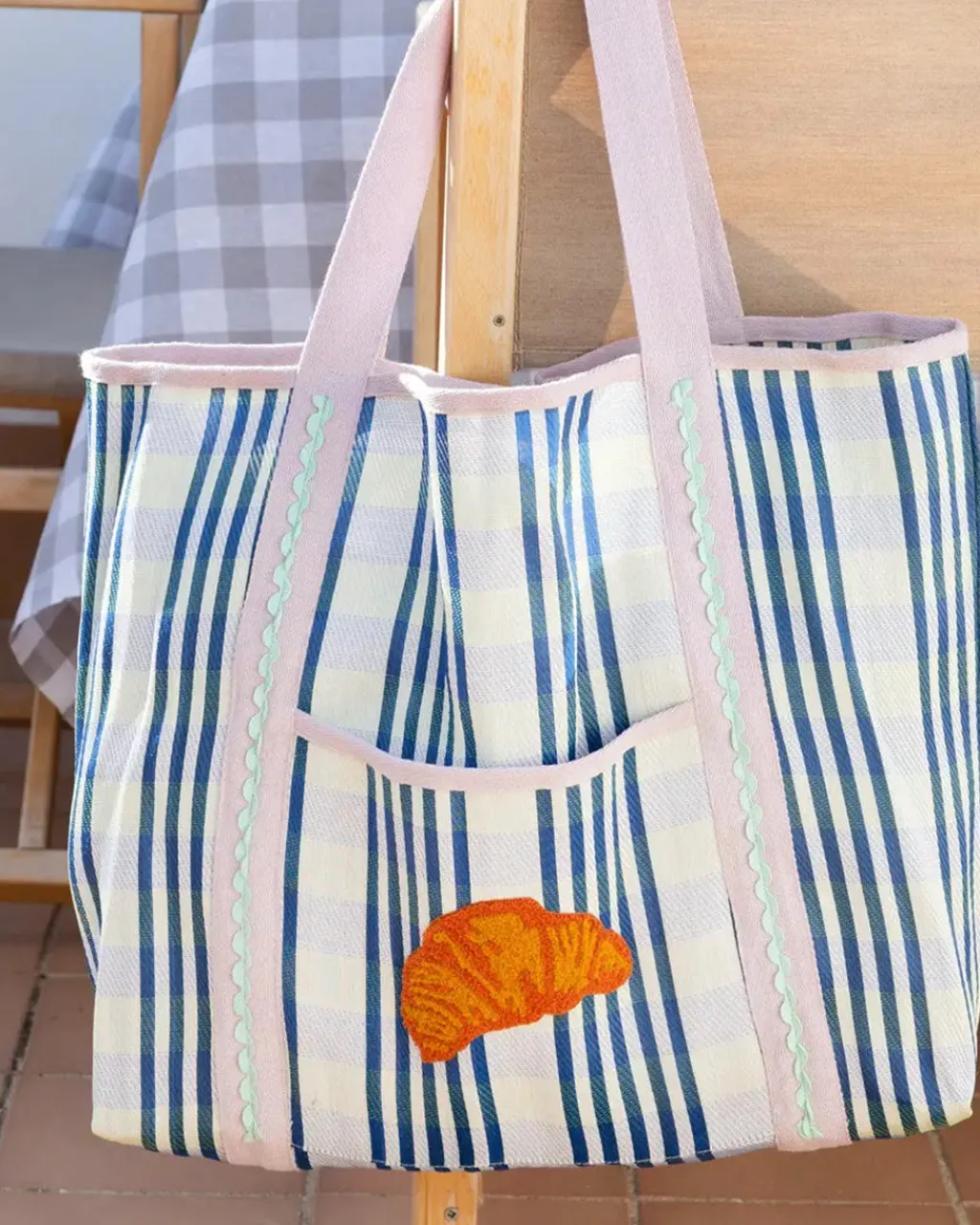 Talking Tables USA Bon Appétit Recycled Plastic Tote Bag - Croissant