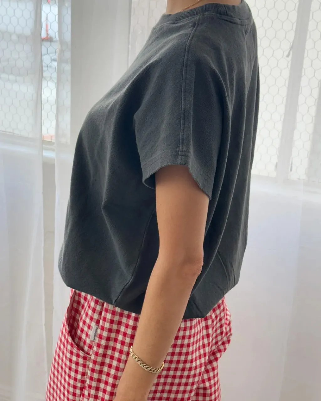 Le Bon Shoppe Fei Tee - Coal Outlet