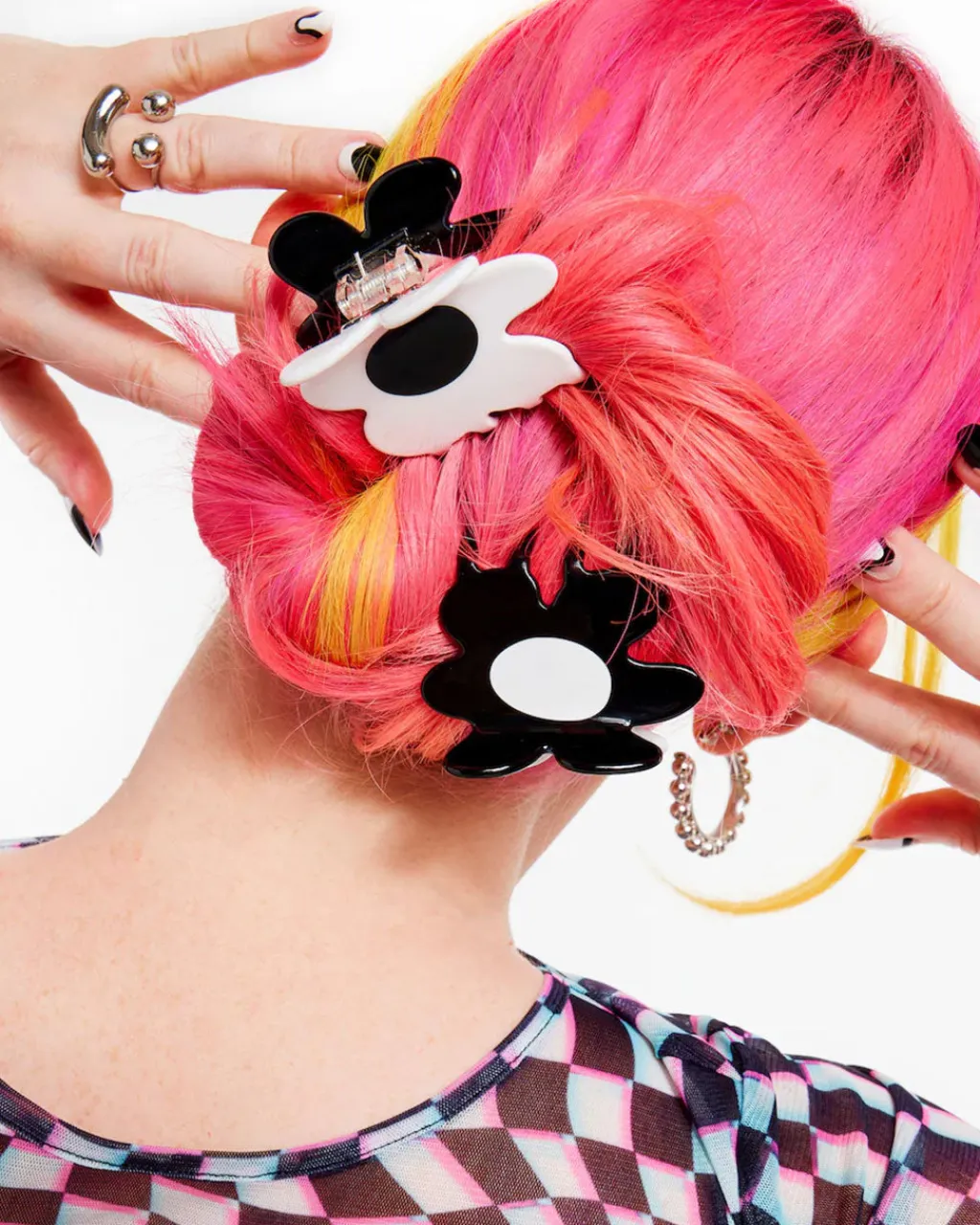 Chunks Flower Claw - Black + White Discount