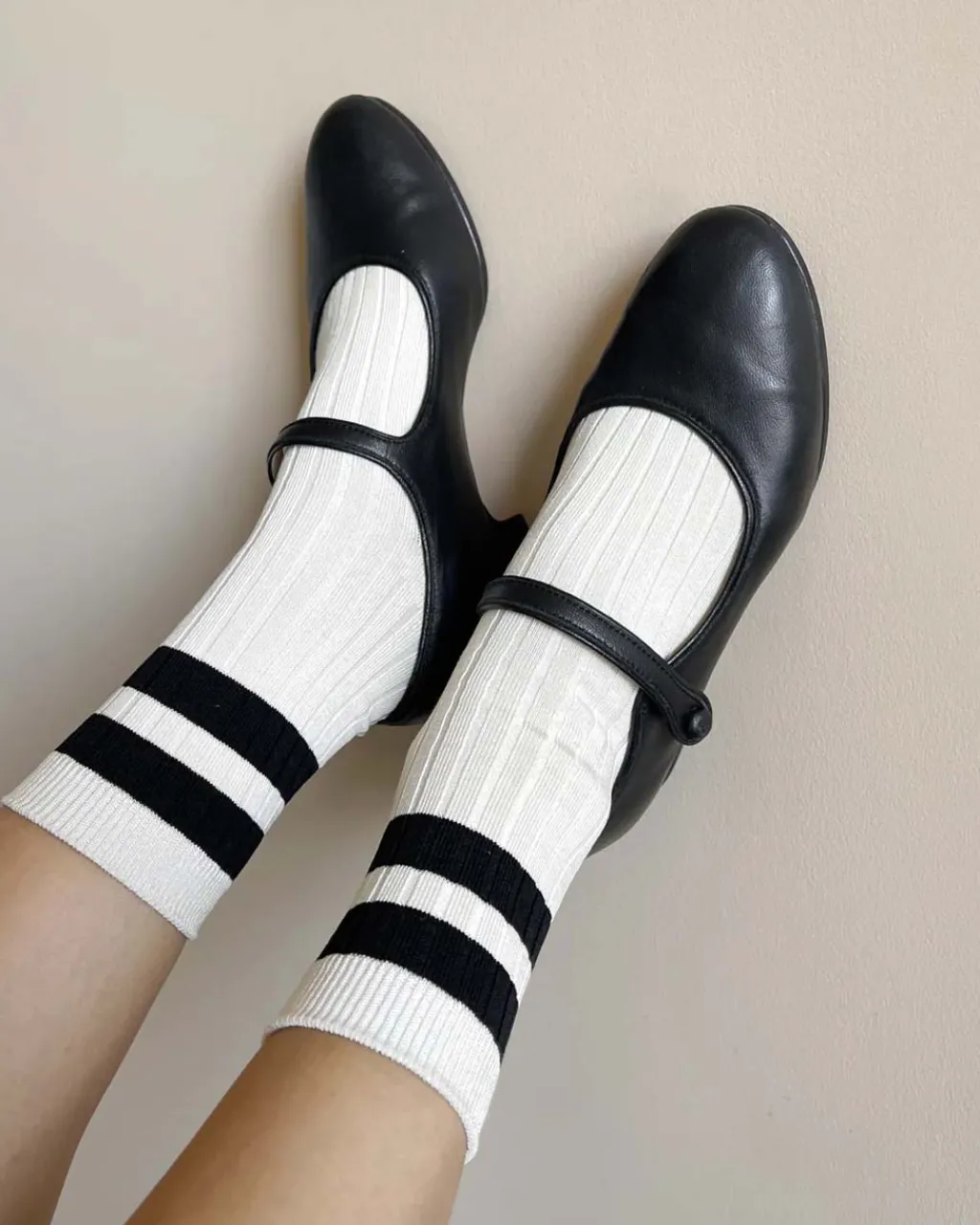 Le Bon Shoppe Her Varsity Socks - Cream Black