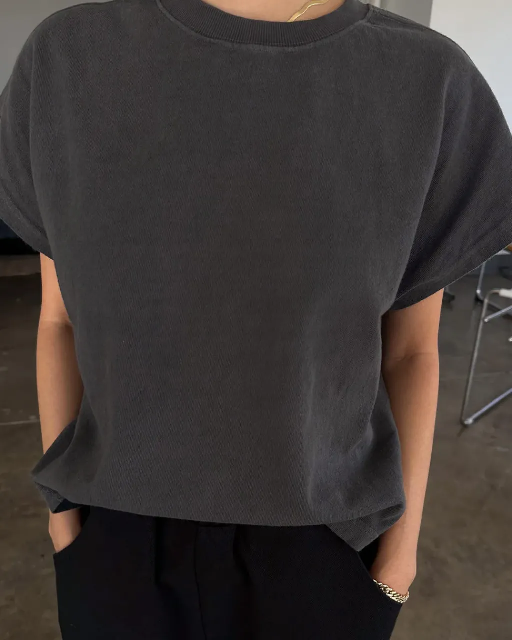 Le Bon Shoppe Jeanne Tee - Almost Black Hot