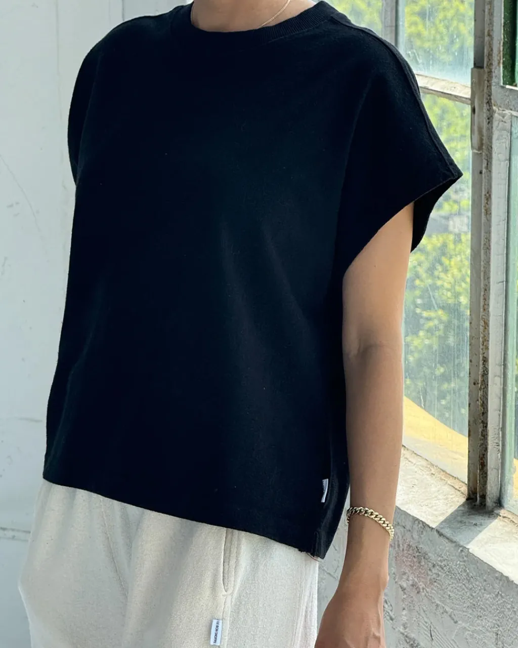 Le Bon Shoppe Jeanne Tee - Black Outlet