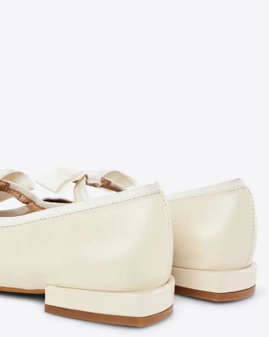 Intentionally Blank London Mary Jane - Creme Discount