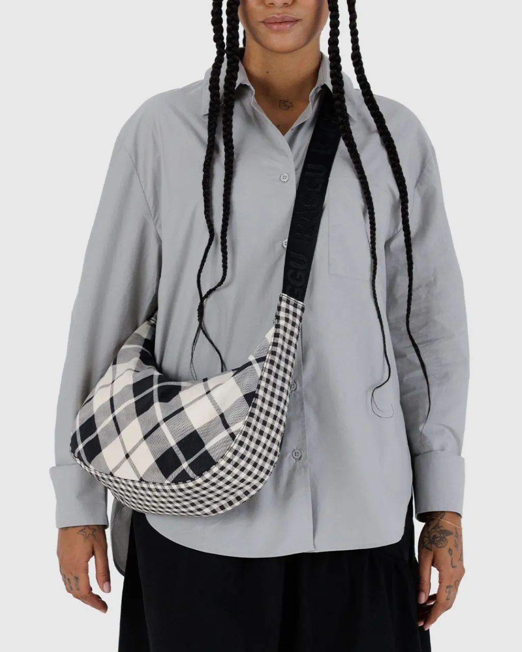 Baggu Medium Nylon Crescent Bag w/ Key Leash - Mixed Plaid Best