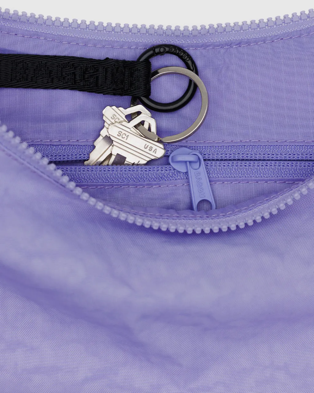 Baggu Medium Nylon Crescent Bag w/ Key Leash - Wisteria Hot
