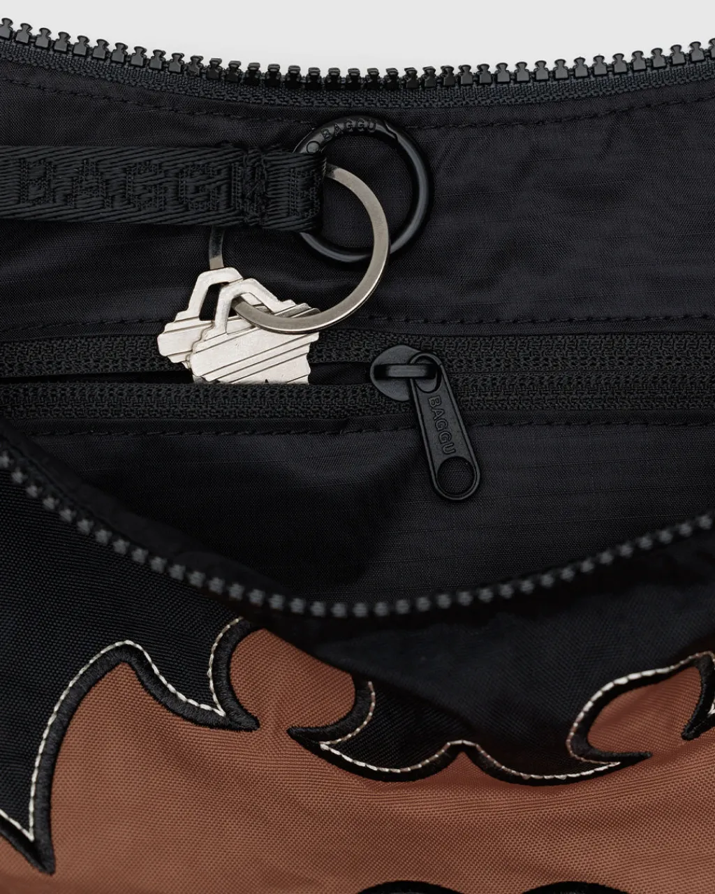 Baggu Medium Nylon Crescent Bag w/ Key Leash - Western Appliqué Online