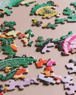 Le Puzz Puzzle Raisin' An Eyebrow Hot