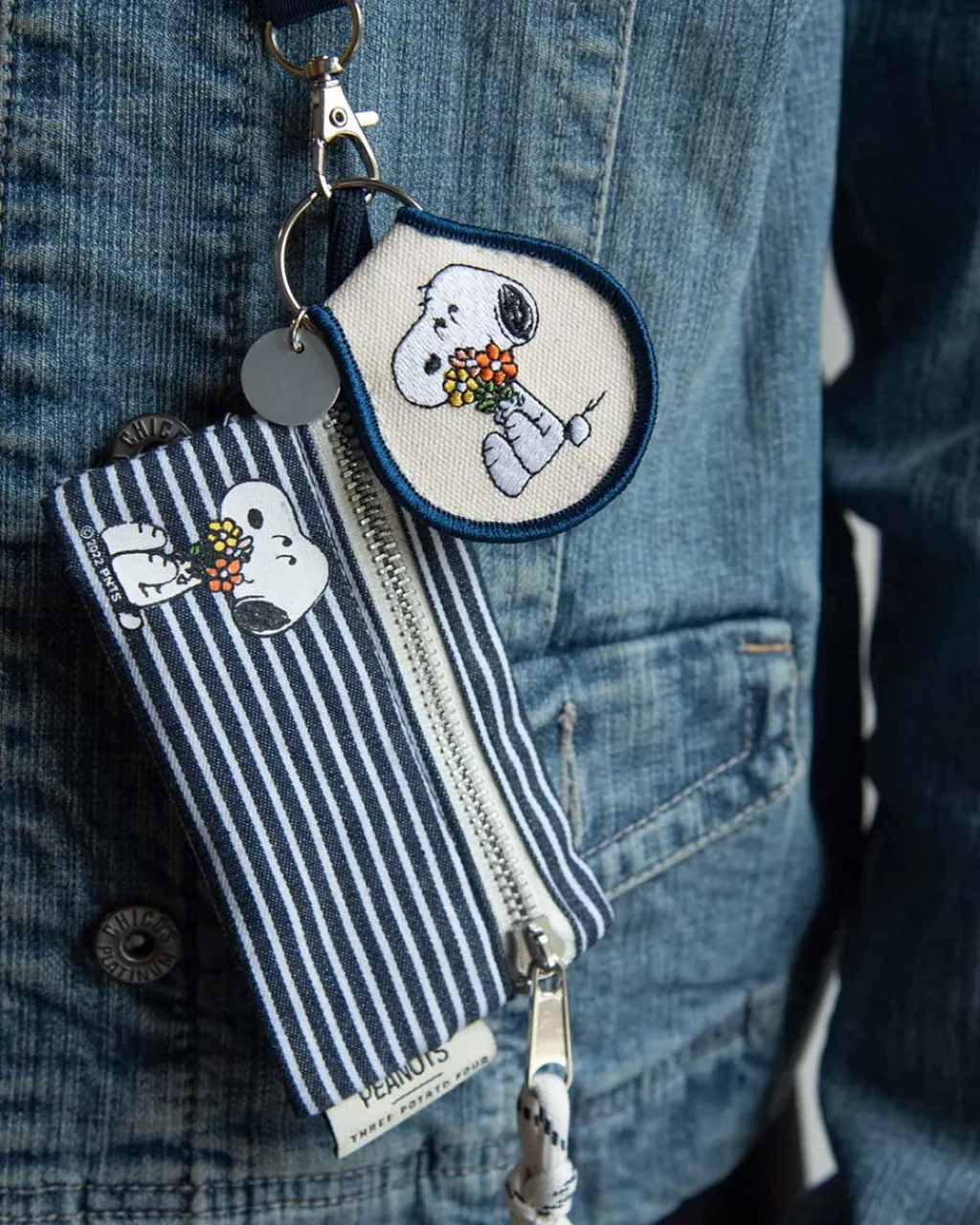 Three Potato Four Patch Keychain Snoopy Flower Bouquet Best