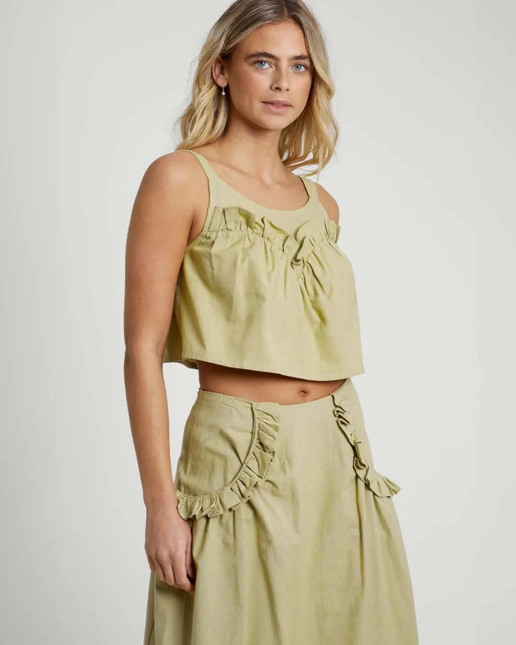 Native Youth Verdi Linen Blend Ruffle Cami Discount
